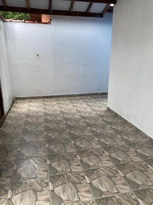 Casa Perto Da Praia Em Убатуба Екстер'єр фото